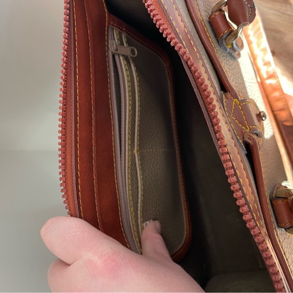 Vintage Dooney & Bourke Pebbled Leather Satchel Handbag - Picture 4 of 7